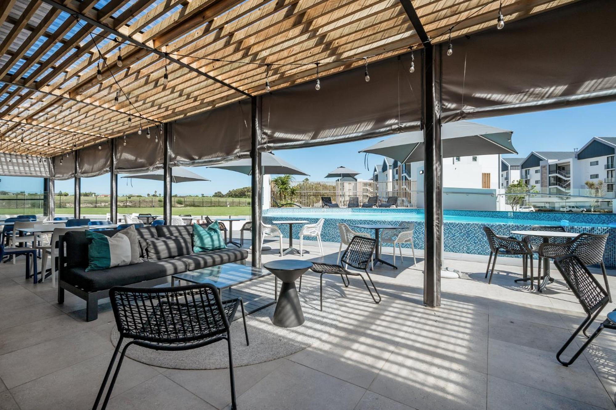 Cozy Modern Apartment At Bellamare Port Elizabeth Dış mekan fotoğraf